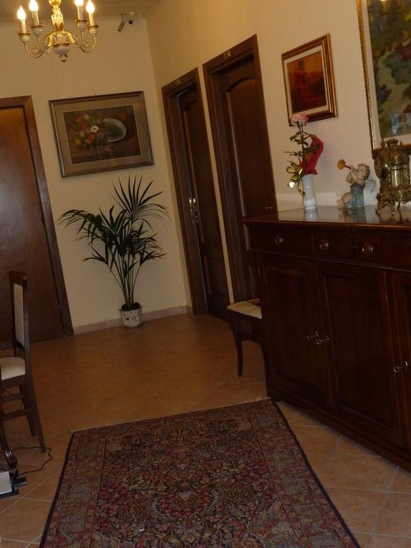 Chiaro Di Luna Viale Italia Сасари Екстериор снимка